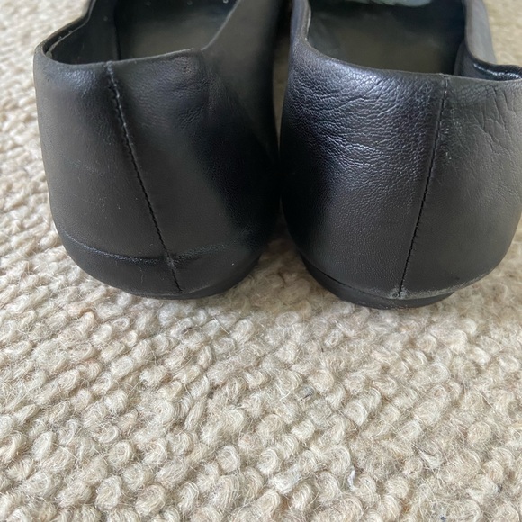Gucci GG black leather flats 37.5 / 8.5 US - Picture 4 of 7